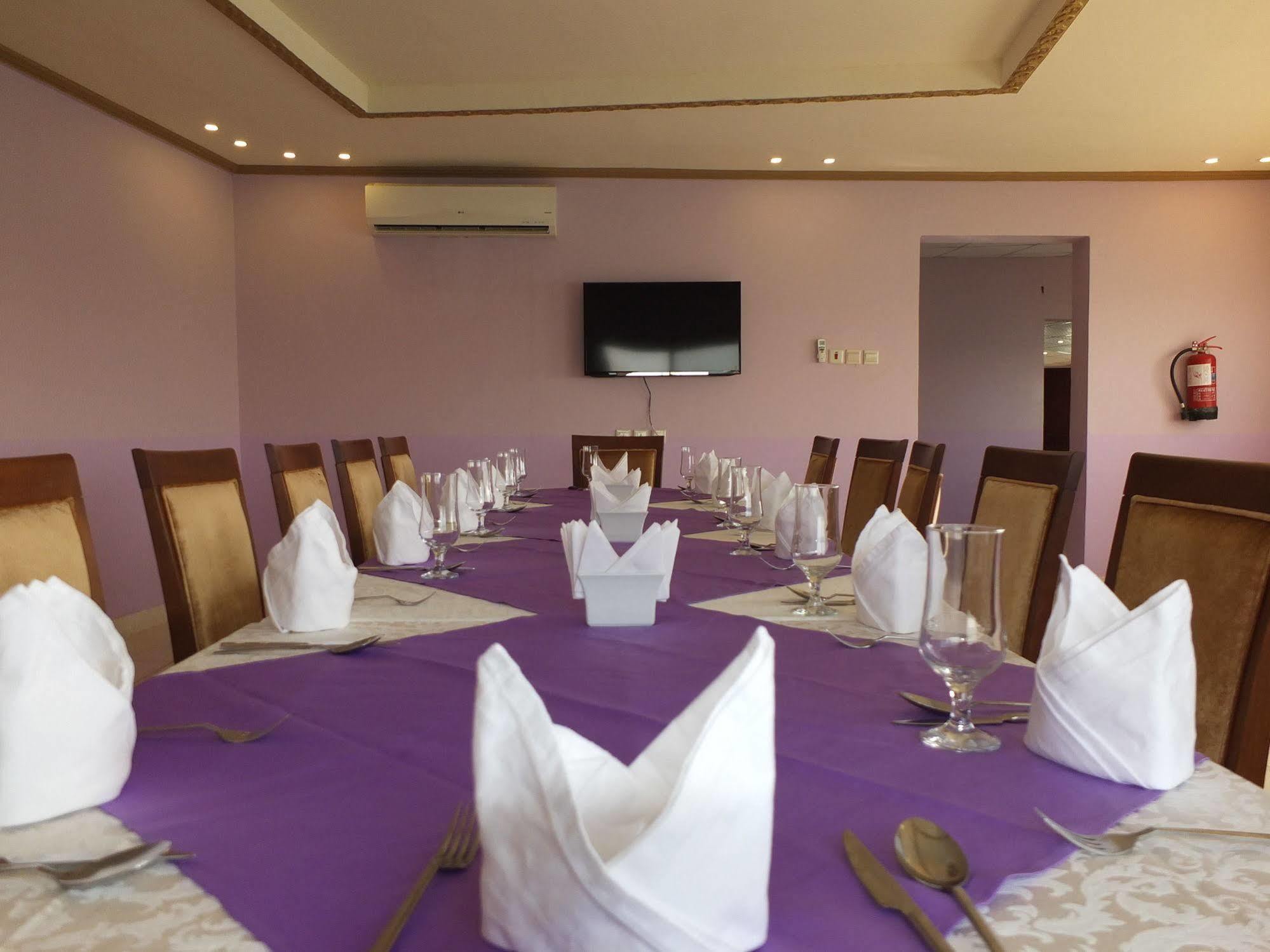 Al Ahmadi Plaza Resort Yanbu Esterno foto