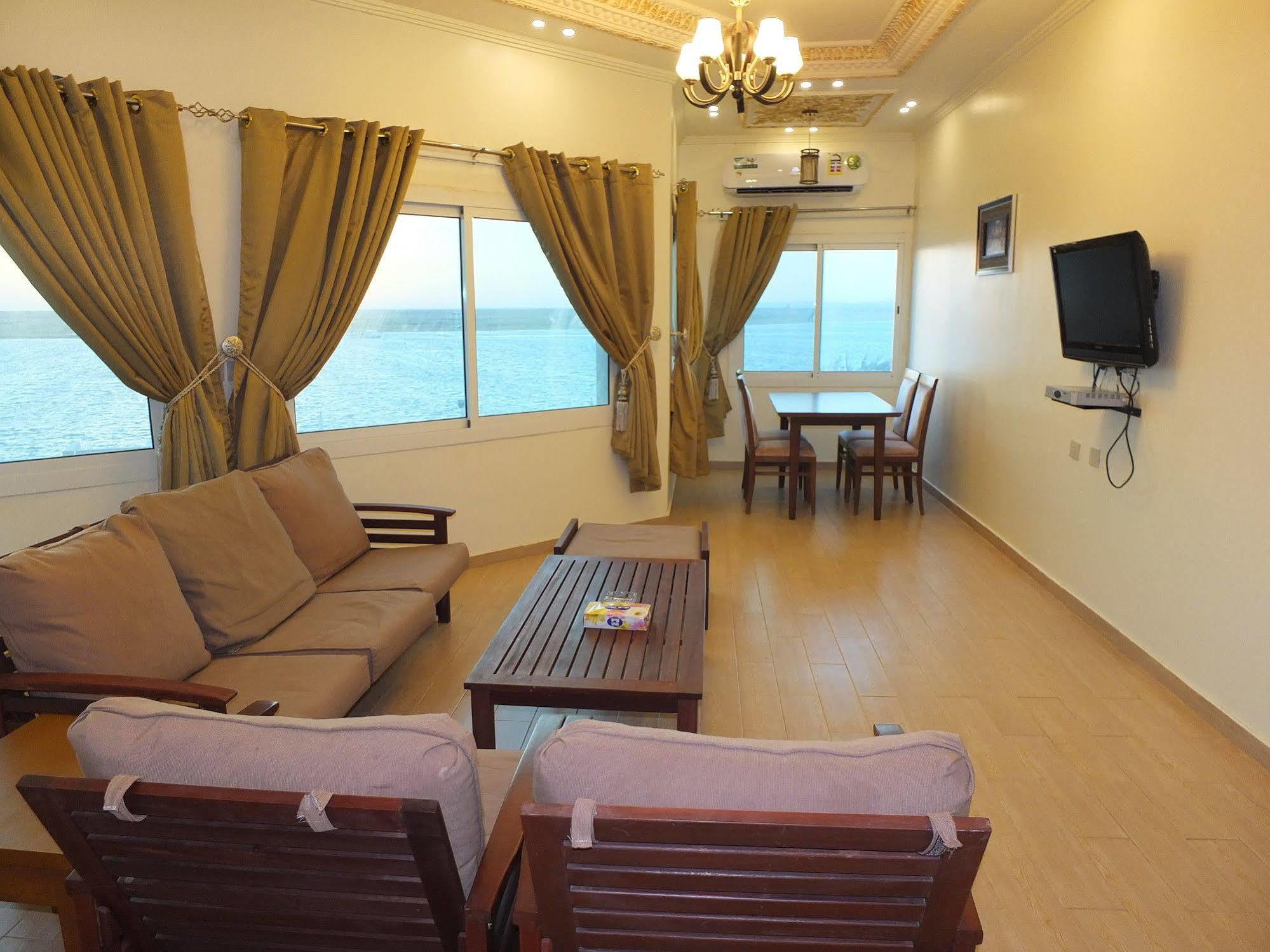 Al Ahmadi Plaza Resort Yanbu Esterno foto