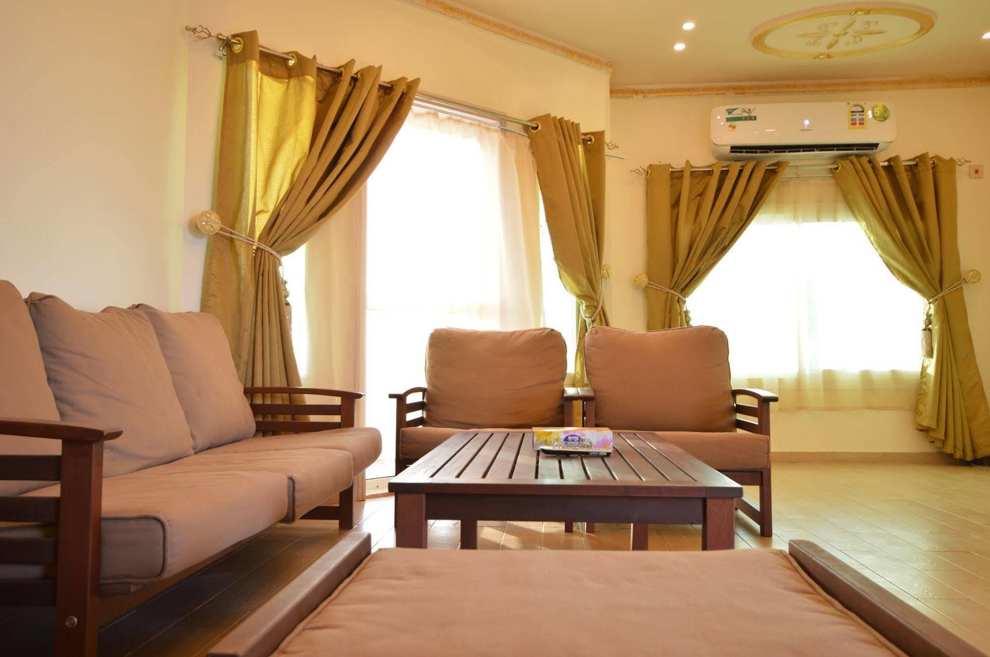 Al Ahmadi Plaza Resort Yanbu Esterno foto
