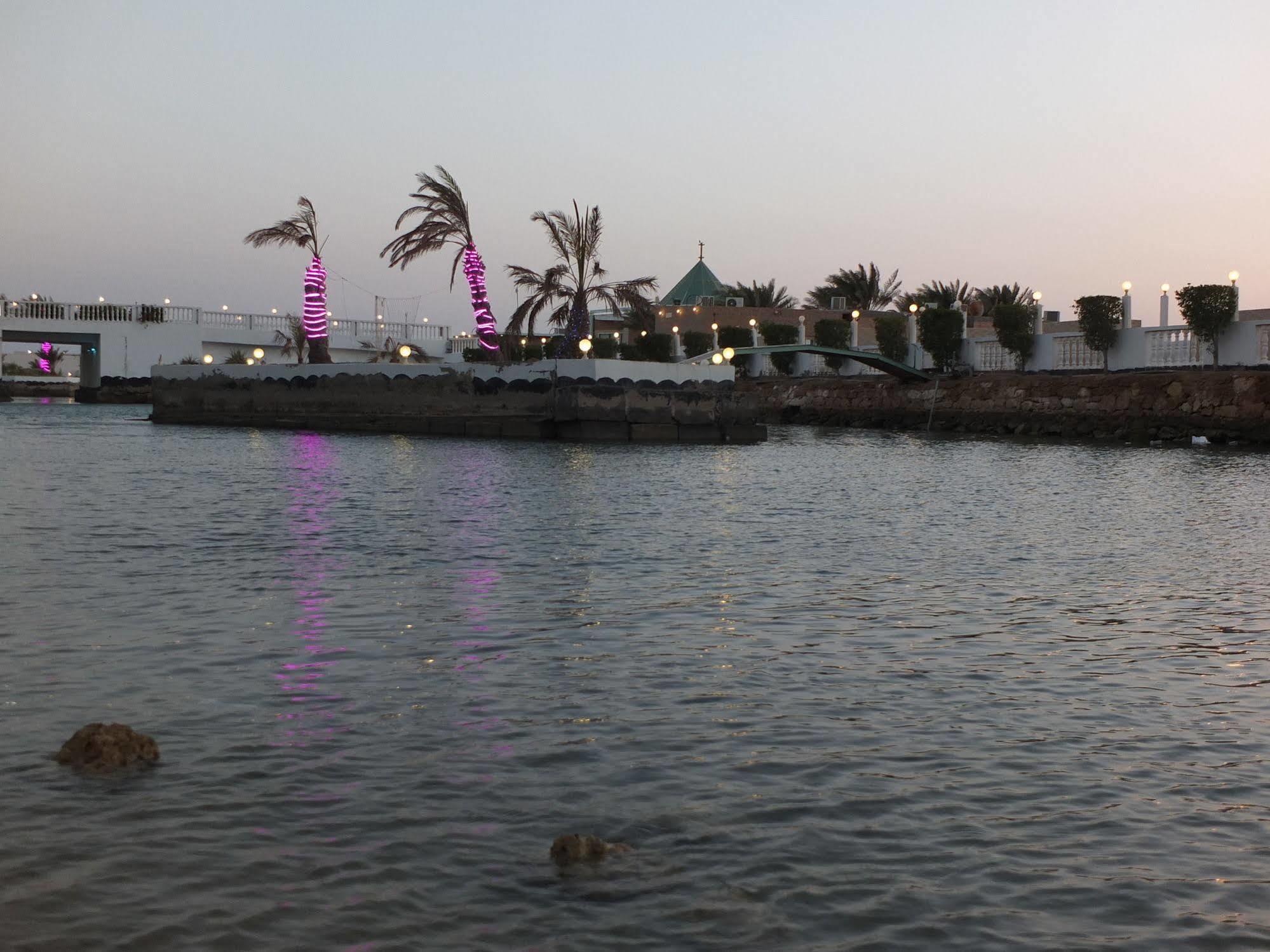 Al Ahmadi Plaza Resort Yanbu Esterno foto