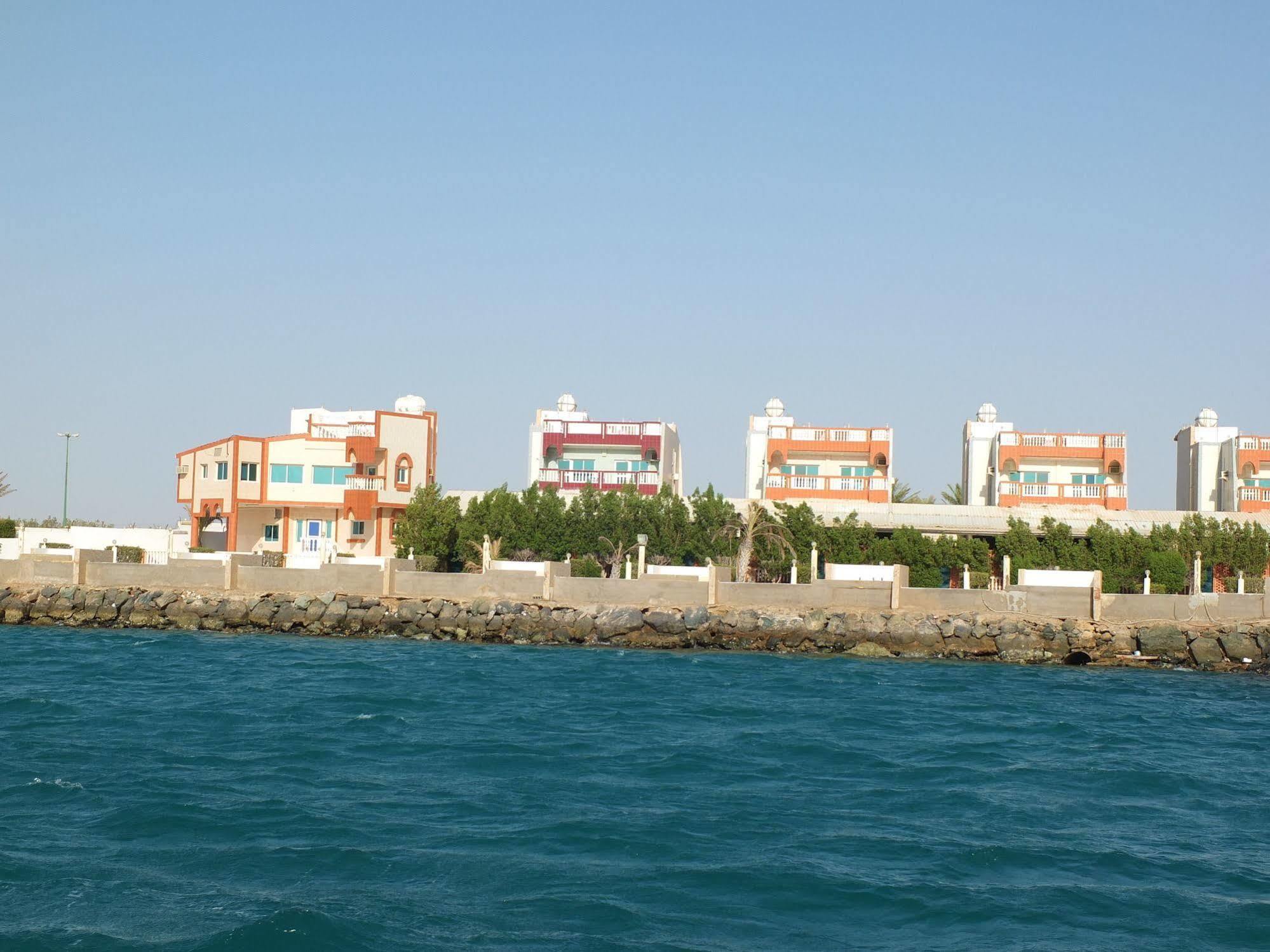 Al Ahmadi Plaza Resort Yanbu Esterno foto