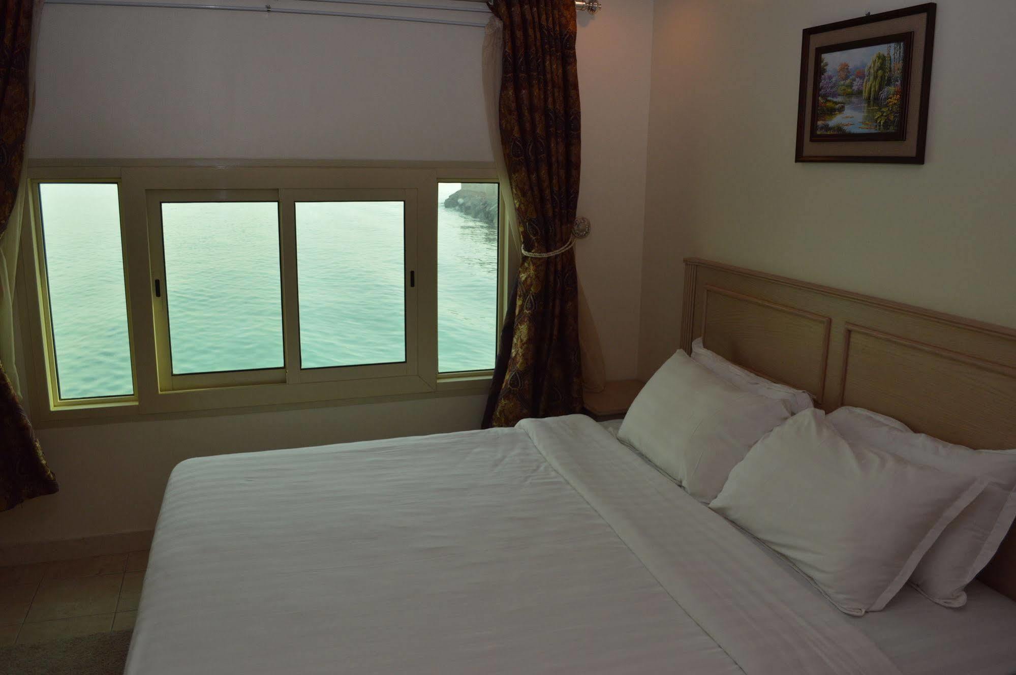 Al Ahmadi Plaza Resort Yanbu Esterno foto