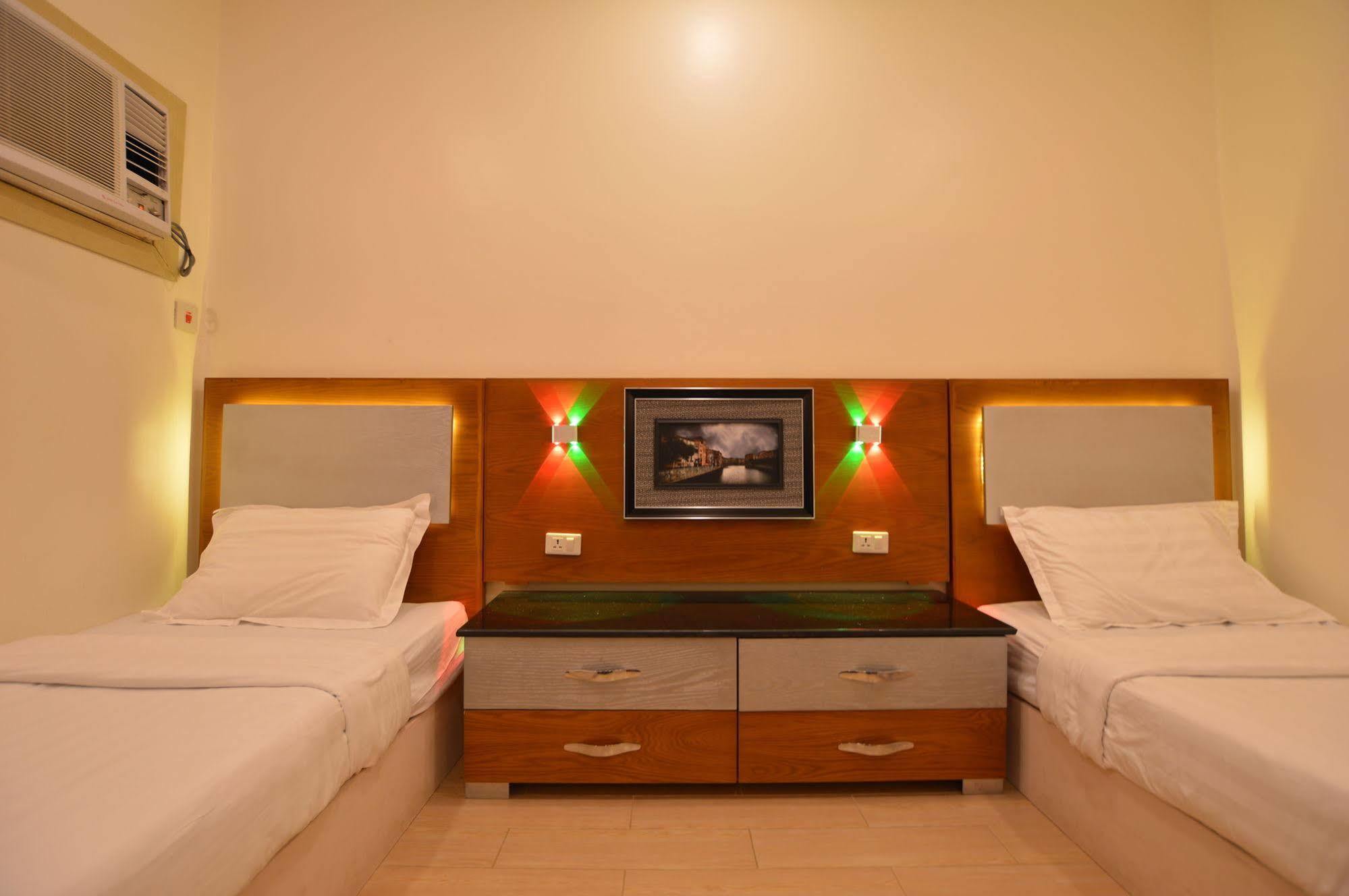 Al Ahmadi Plaza Resort Yanbu Esterno foto