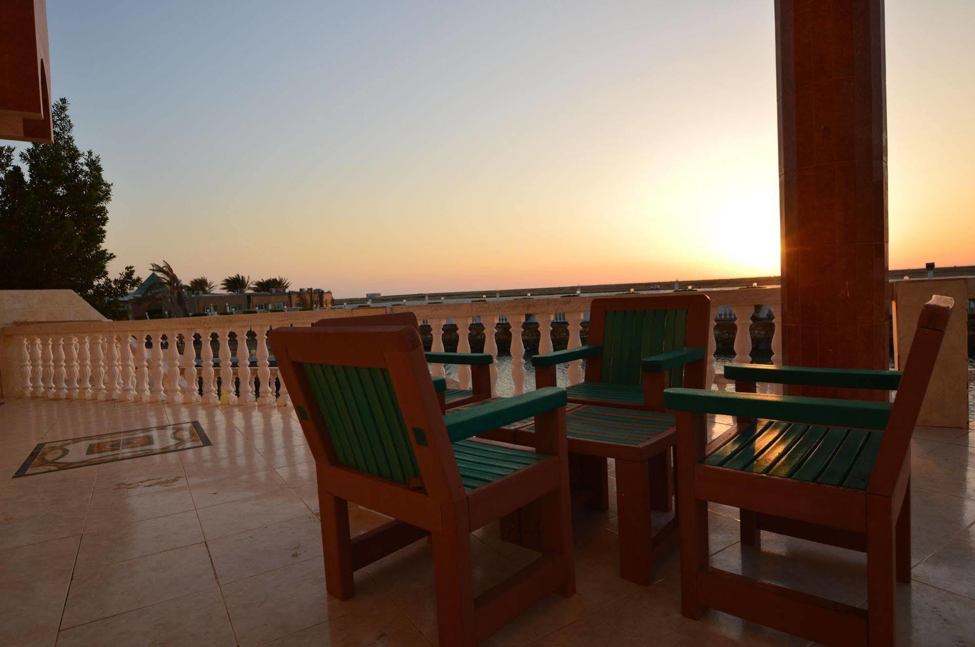 Al Ahmadi Plaza Resort Yanbu Esterno foto